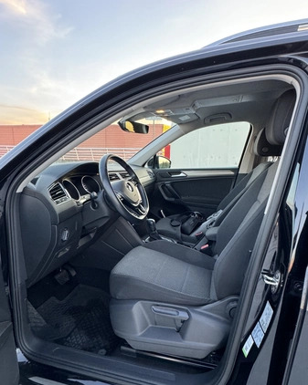 Volkswagen Tiguan cena 151500 przebieg: 102093, rok produkcji 2020 z Warszawa małe 191